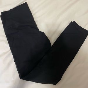 Lululemon black athletic leggings